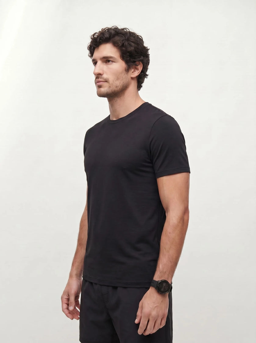 BVM TP TEE 004 BLK 05 half body side