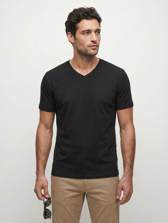 BVM TP TEE 005 BLK 03 half body front